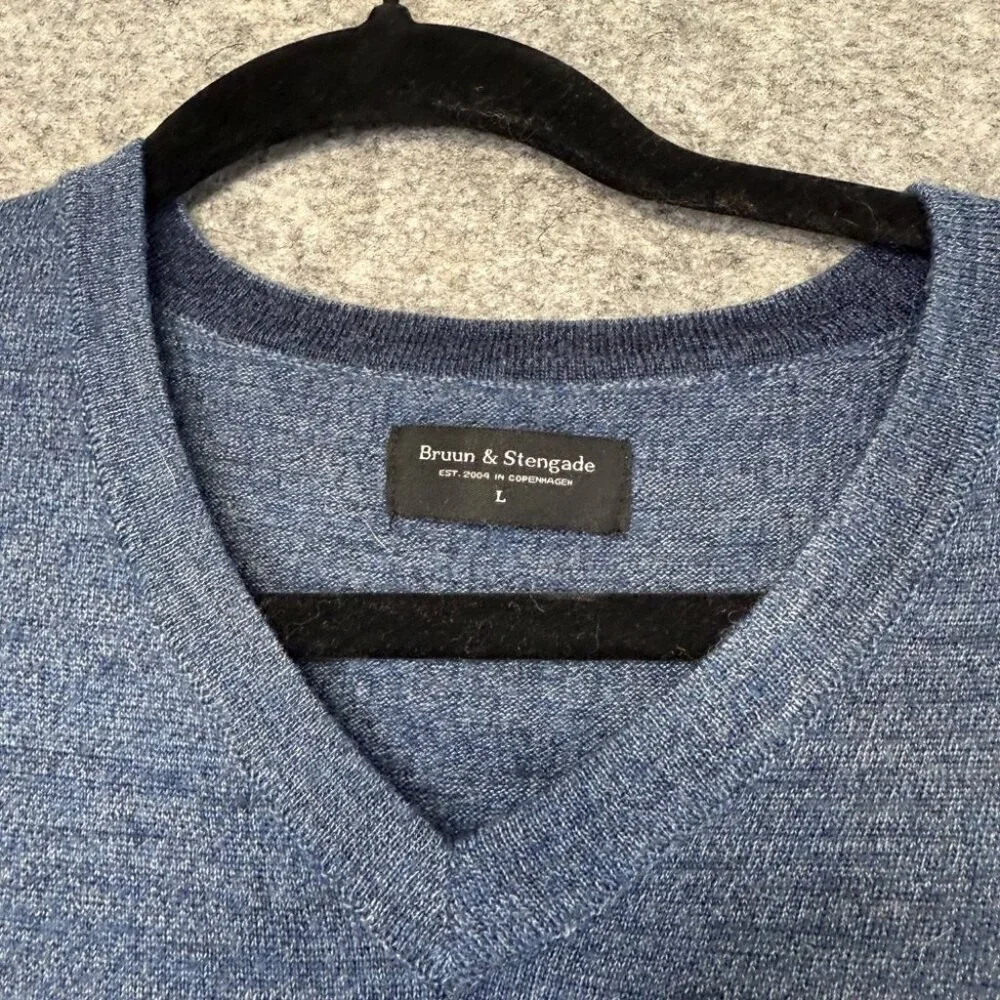 Bruun & Stengade Blue V-Neck Knit Pullover Wool Blend Sweater Men’s Size L